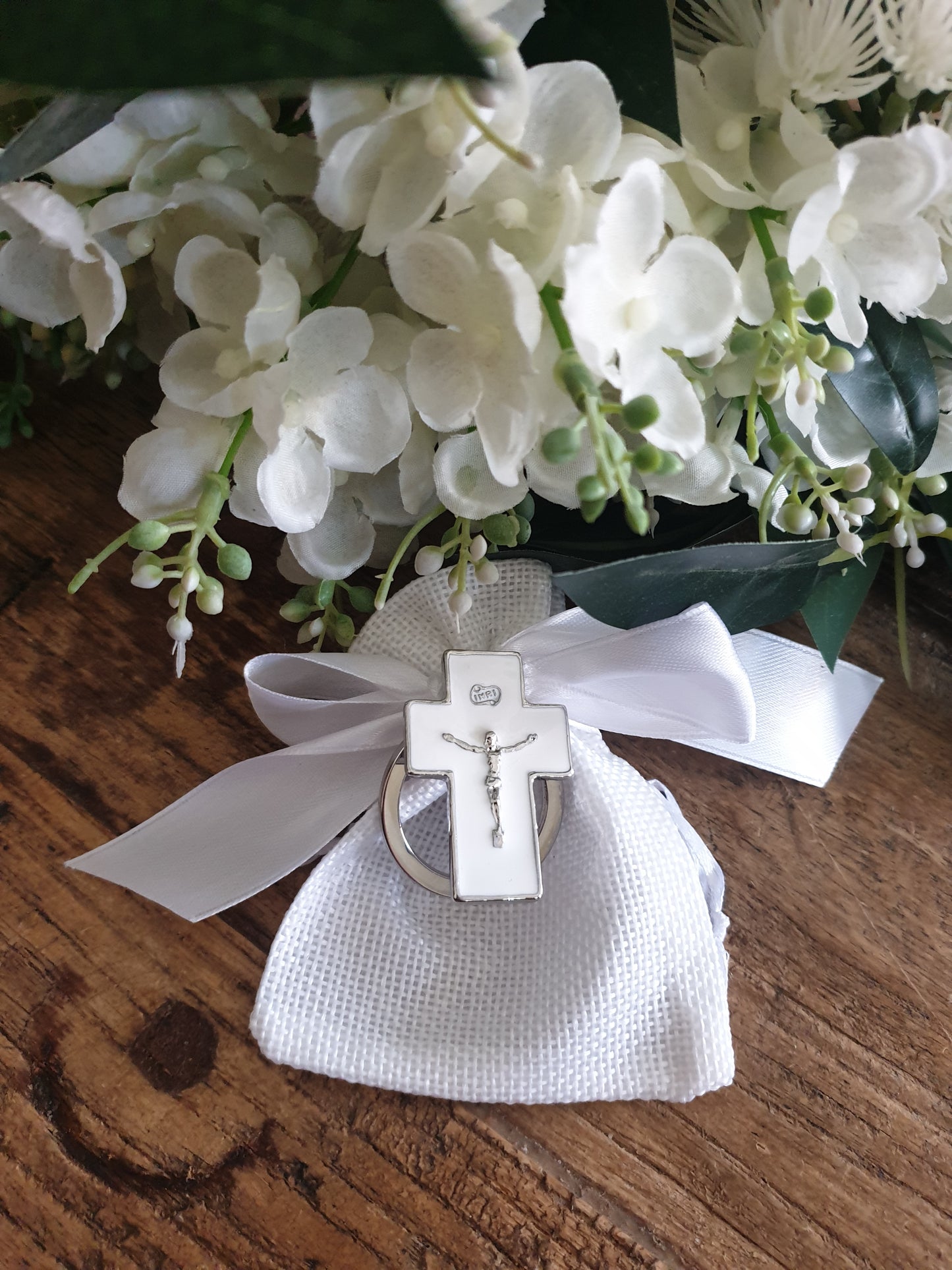 Bomboniere - Cross Keyring on small pouch - available in White, Baby Pink and Baby Blue