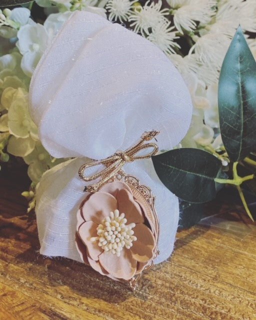 Bomboniere - Pouch with Rose Gold Embellishment and Flower. | Pandora Designs Melbourne