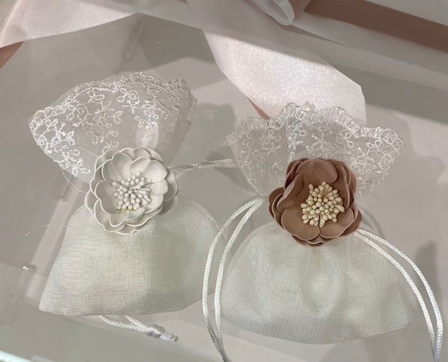 Bomboniere - Vintage Pouch and Flower | Pandora Designs Melbourne