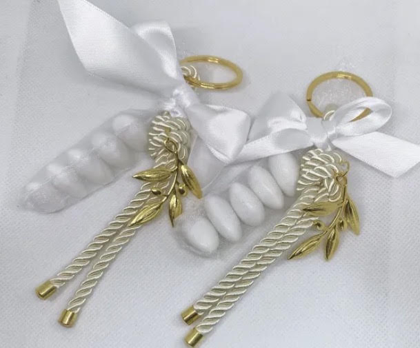 Bomboniere - Gold Olive Branch Charm on Rope Keyring