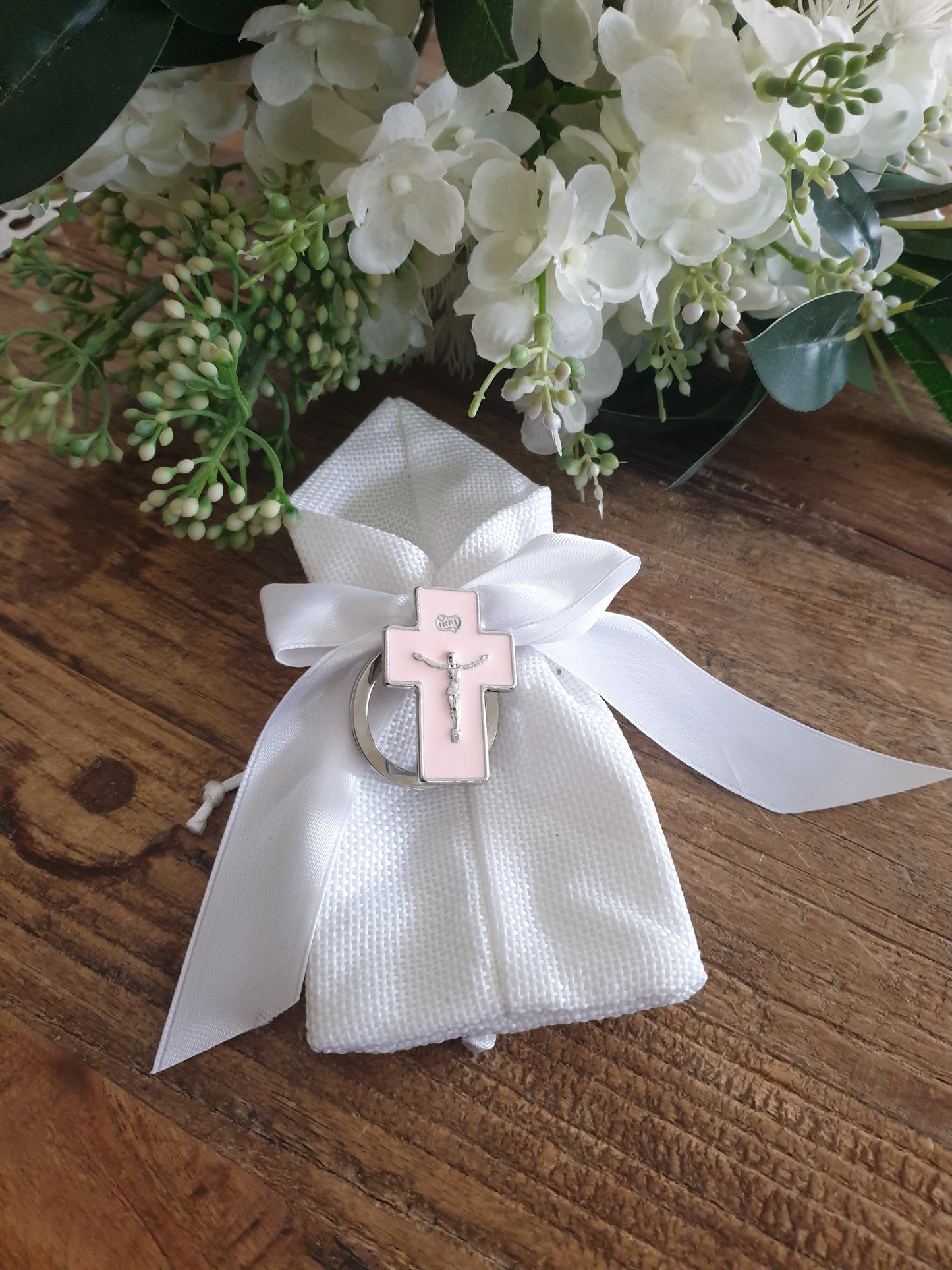 Bomboniere - Cross Keyring  - available in pink, white and baby blue