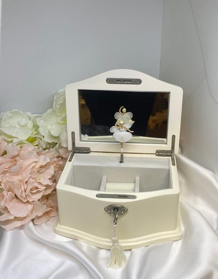 Christening best sale jewellery boxes